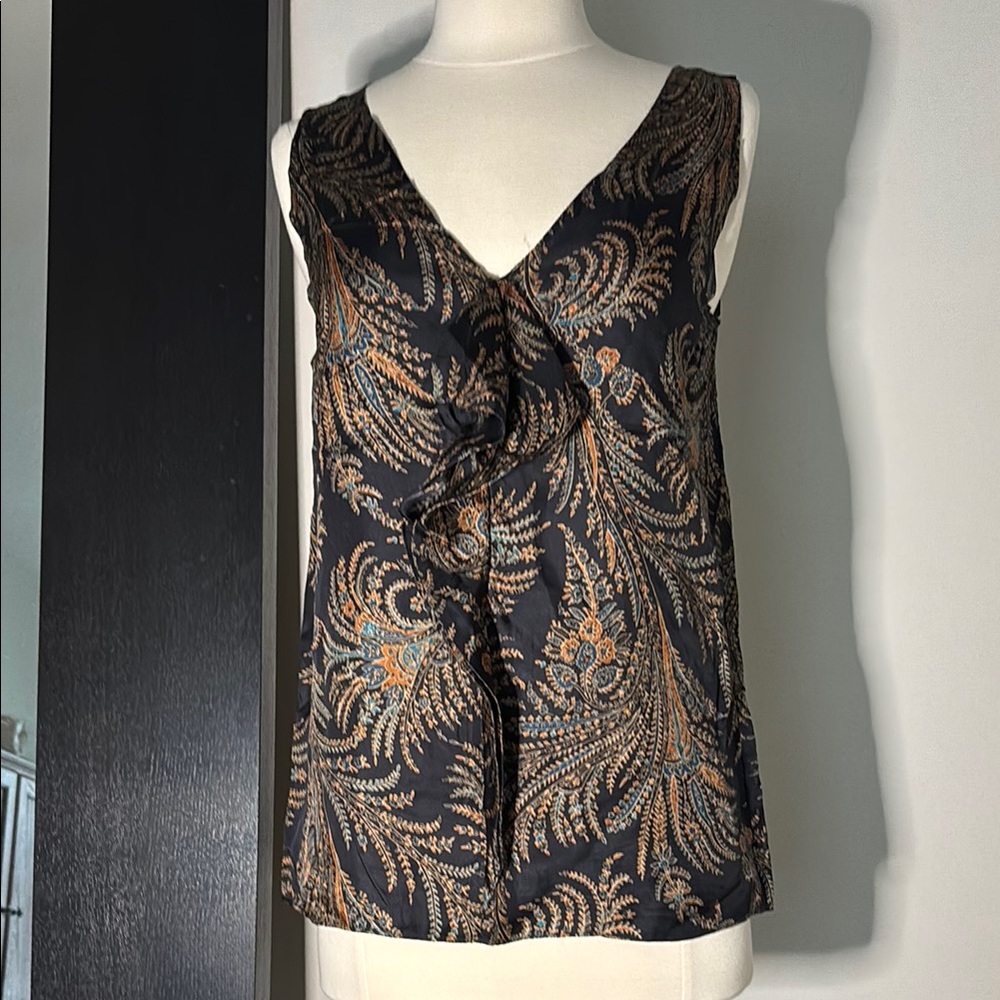 Elegant Black and Gold Women's Top
